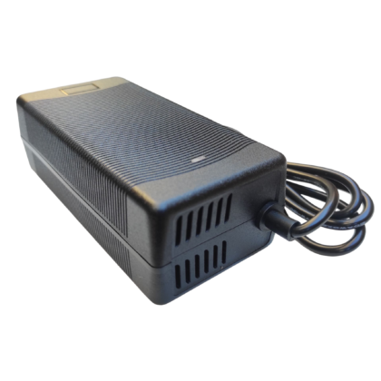 Зарядно устройство 67.2V (DC 5.5 x 2.5 мм) компактно